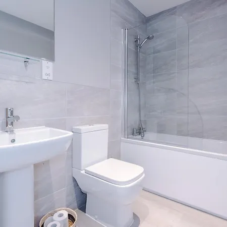 Business 1-bedroom Flat With 2 Beds & Sofa Bed By Purestay * 利兹