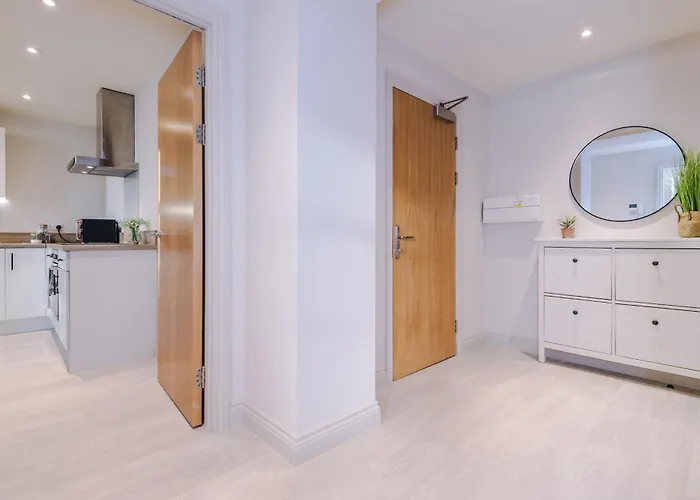 Business 1-bedroom Flat With 2 Beds & Sofa Bed By Purestay * Leeds (West Yorkshire)