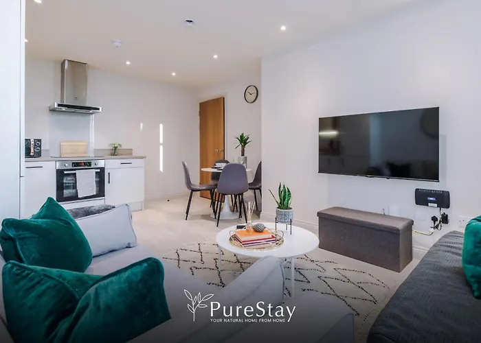 Business 1-bedroom Flat With 2 Beds & Sofa Bed By Purestay Appartement