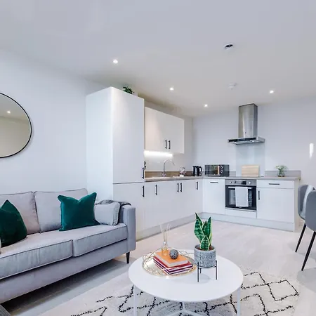 Business 1-bedroom Flat With 2 Beds & Sofa Bed By Purestay Апартаменти Лідс